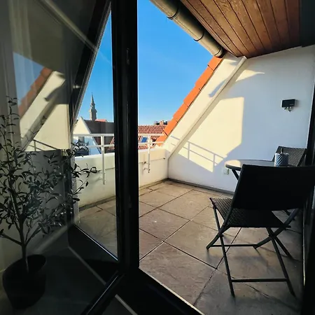 Exklusive Loggia Ueber Der Altstadt Lägenhet *