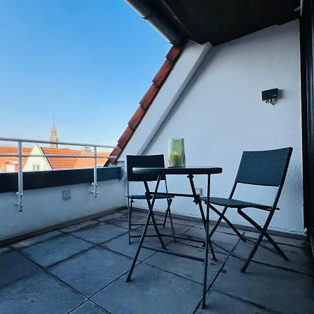 Exklusive Loggia Ueber Der Altstadt Lägenhet *