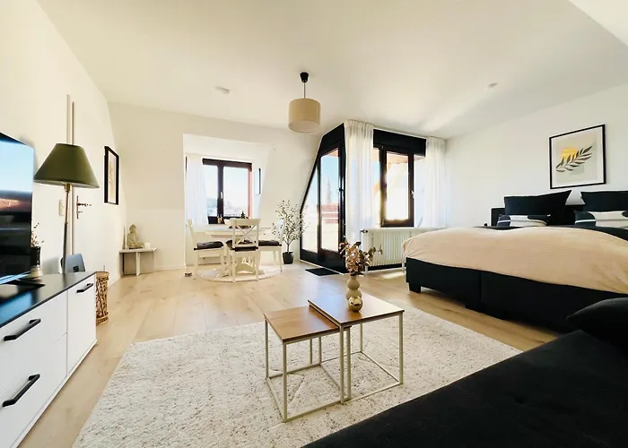 Exklusive Loggia Ueber Der Altstadt Appartement